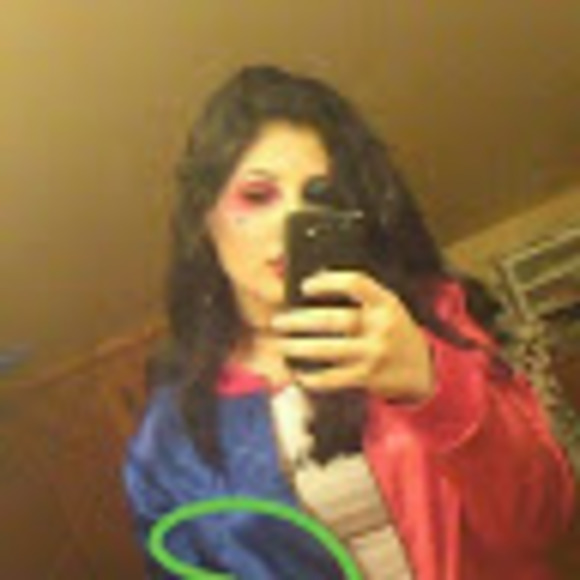 Meet your Posher, Mickayla - Picture 1 of 1